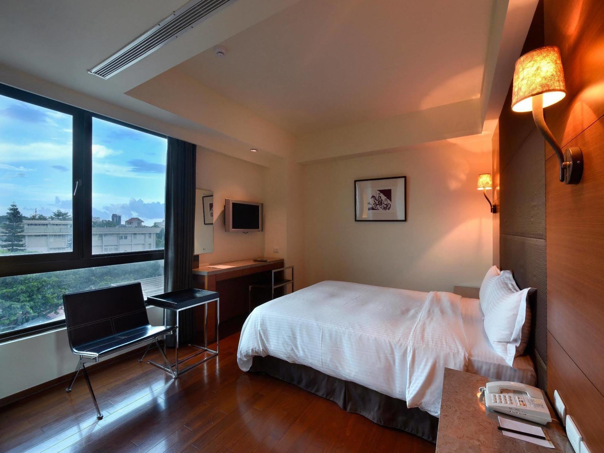 Fu Lyu Inn Hualien City Exterior photo
